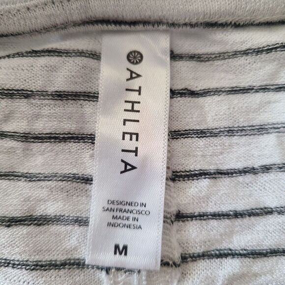 Athleta Top M Black Gray Striped Lightweight Knit Oversized‎ Doman Sleeve Shirt - Picture 7 of 9